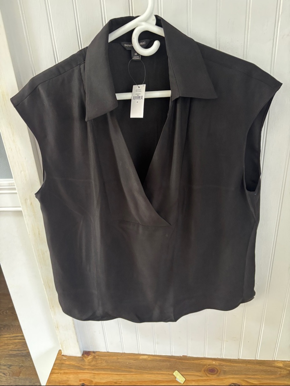 Banana Republic Black Sleeveless Surplice Collared Blouse
